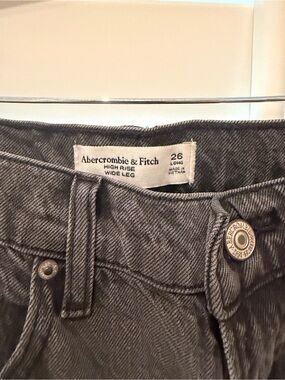 Abercrombie & Fitch Charcoal High-Rise Wide Leg Jeans- size 26L, unworn